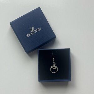 NEW Swarovski Signed Crystal Silver Tone Double Circle Pendant Necklace